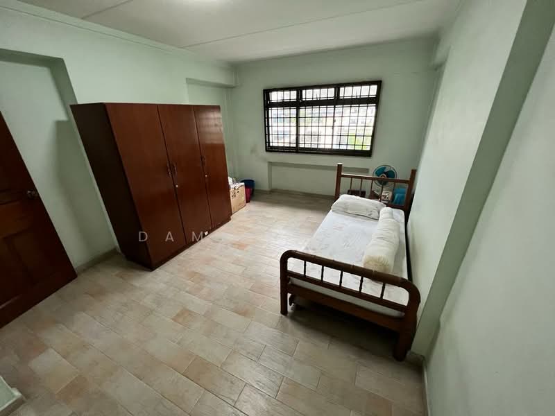 527 Jelapang Road, 527 Jelapang Road, 3 Bedrooms, 1,302 sqft, HDB Flat For Sale, by Damian Chia, 500184017 - Bedroom - PropertyGuru.com.sg