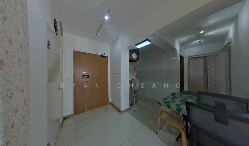 621A Tampines Street 61, 621A Tampines Street 61, 2 Bedrooms, 721 sqft, HDB Flat For Sale, by Ryan Cheang, 500184036 - Entrance - PropertyGuru.com.sg
