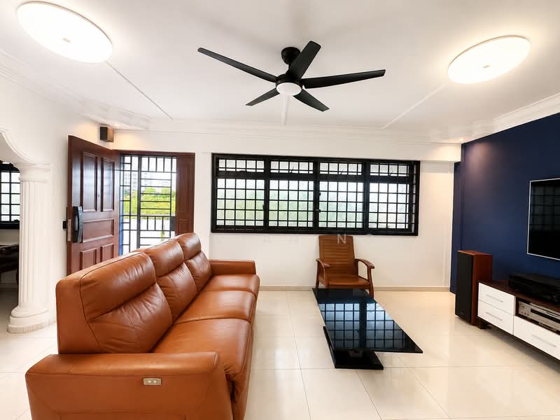 274 Toh Guan Road, 274 Toh Guan Road, 3 Bedrooms, 1,076 sqft, HDB Flat For Sale, by Vivian Ng, 500184038 - Living Room - PropertyGuru.com.sg