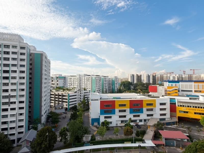 311 Jurong East Street 32, 311 Jurong East Street 32, 3 Bedrooms, 1,119 sqft, HDB Flat For Sale, by Zong Han, 500184039 - PropertyGuru.com.sg