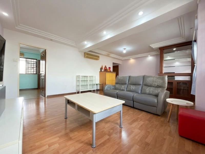 311 Jurong East Street 32, 311 Jurong East Street 32, 3 Bedrooms, 1,119 sqft, HDB Flat For Sale, by Zong Han, 500184039 - PropertyGuru.com.sg