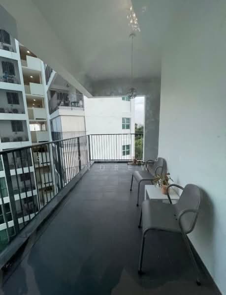 Eight Courtyards, 8 Canberra Drive, Room Rental, 100 sqft, Condominium For Rent, by Siyo Jun Jie Andrew, 500184053 - Balcony - PropertyGuru.com.sg