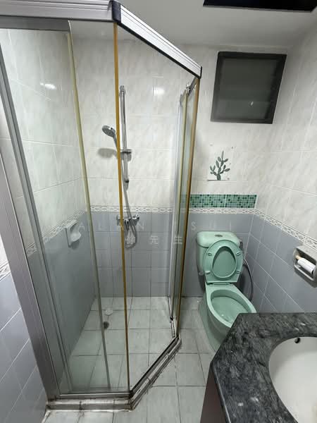 Cheap Bedrooms @ Paya Lebar MRT, , Room Rental, 90 sqft, Condominium For Rent, by Alan Tsui 徐先生, 500184065 - Bathroom - PropertyGuru.com.sg