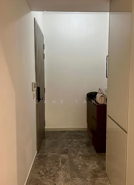 Margaret Ville, 20 Margaret Drive, 2 Bedrooms, 829 sqft, Apartment For Rent, by Zane Tan, 500184070 - Foyer - PropertyGuru.com.sg