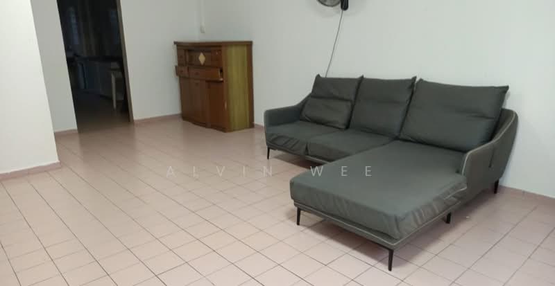 534 Bukit Batok Street 51, 534 Bukit Batok Street 51, 2 Bedrooms, 721 sqft, HDB Flat For Rent, by Alvin Wee, 500184075 - Living Room - PropertyGuru.com.sg