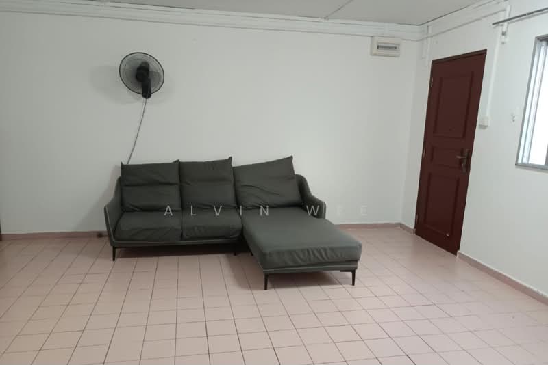534 Bukit Batok Street 51, 534 Bukit Batok Street 51, 2 Bedrooms, 721 sqft, HDB Flat For Rent, by Alvin Wee, 500184075 - Living Room - PropertyGuru.com.sg