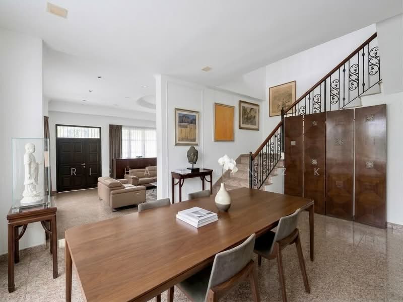 Jalan Waringin, Lorong Waringin, 7 Bedrooms, 4,000 sqft, Semi-Detached House For Sale, by Richard Lin Z K, 500184079 - Living Room - PropertyGuru.com.sg