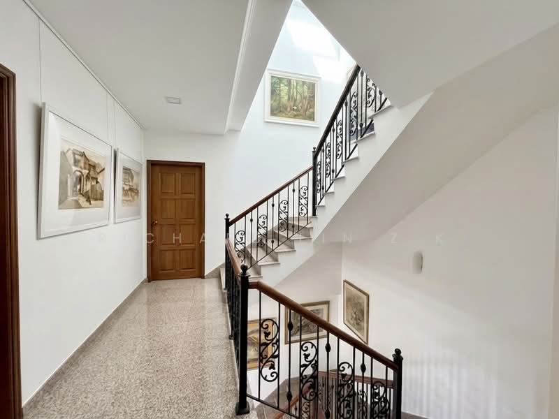 Jalan Waringin, Lorong Waringin, 7 Bedrooms, 4,000 sqft, Semi-Detached House For Sale, by Richard Lin Z K, 500184079 - Corridor - PropertyGuru.com.sg