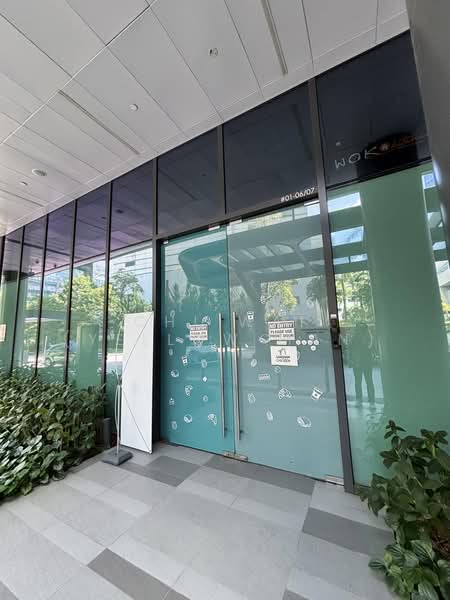 Alexandra Technopark, 438A Alexandra Road, 1,668 sqft, Food & Beverage For Rent, by Chi Wai (Yellow Man), 500184082 - Exterior - CommercialGuru.com.sg