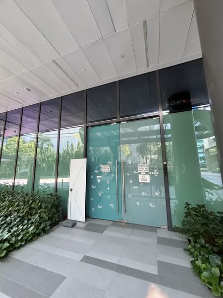Alexandra Technopark, 438A Alexandra Road, 1,668 sqft, Food & Beverage For Rent, by Chi Wai (Yellow Man), 500184082 - Entrance - CommercialGuru.com.sg