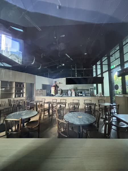 Alexandra Technopark, 438A Alexandra Road, 1,668 sqft, Food & Beverage For Rent, by Chi Wai (Yellow Man), 500184082 - Interior - CommercialGuru.com.sg