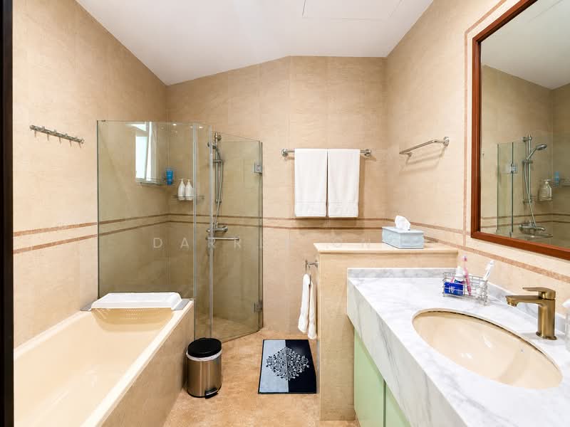 The Hillside, 343 Upper Bukit Timah Road, 4 Bedrooms, 2,842 sqft, Condominium For Sale, by Darren Ong, 500184084 - Bathroom - PropertyGuru.com.sg