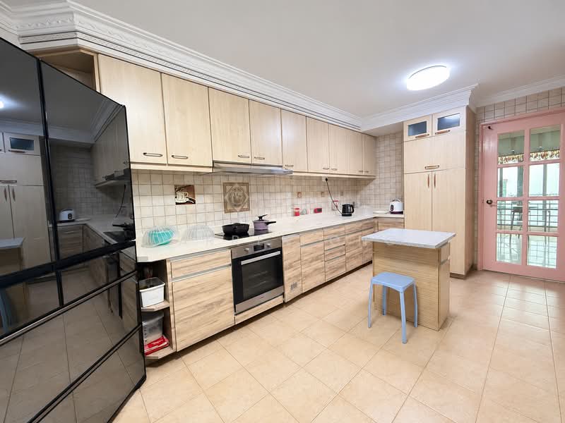 The Hillside, 343 Upper Bukit Timah Road, 4 Bedrooms, 2,842 sqft, Condominium For Sale, by Darren Ong, 500184084 - Kitchen - PropertyGuru.com.sg