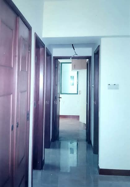 Palm Gardens, 2D Hong San Walk, 3 Bedrooms, 1,206 sqft, Condominium For Sale, by Jenny Tan, 500184090 - Corridor - PropertyGuru.com.sg