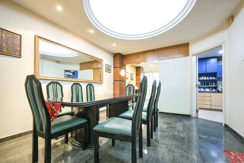 Sunrise Villa, , 6 Bedrooms, 3,200 sqft, Terraced House For Sale, by Lynn Choo, 500184097 - Dining Room - PropertyGuru.com.sg