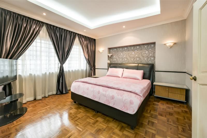 Sunrise Villa, , 6 Bedrooms, 3,200 sqft, Terraced House For Sale, by Lynn Choo, 500184097 - Bedroom - PropertyGuru.com.sg