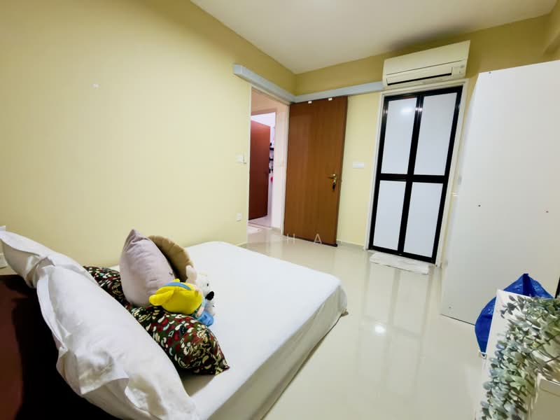 333D Yishun Riverwalk, 333D Yishun Street 31, 2 Bedrooms, 721 sqft, HDB Flat For Sale, by Lydia Hanim, 500184120 - Bedroom - PropertyGuru.com.sg