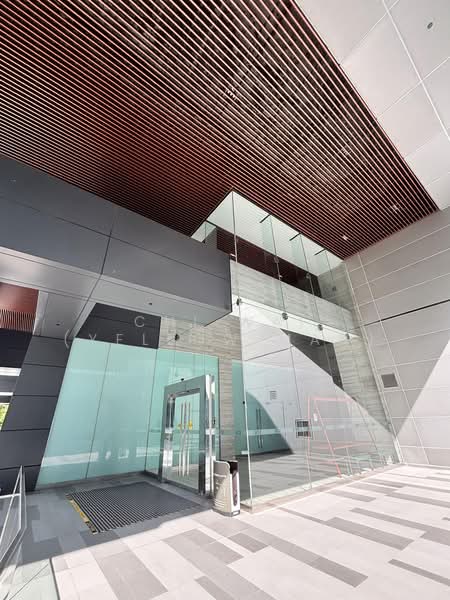 Alexandra Technopark, 438A Alexandra Road, 1,604 sqft, Light Industrial (B1) For Rent, by Chi Wai (Yellow Man), 500184121 - Entrance - CommercialGuru.com.sg