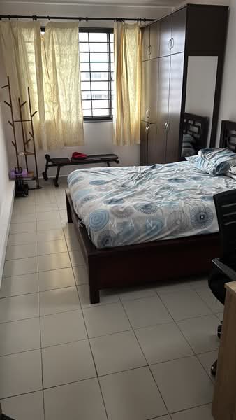 721 Jurong West Avenue 5, 721 Jurong West Avenue 5, 3 Bedrooms, 1,302 sqft, HDB Flat For Sale, by Sk Mani, 500184134 - Bedroom - PropertyGuru.com.sg
