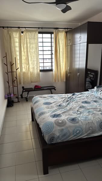 721 Jurong West Avenue 5, 721 Jurong West Avenue 5, 3 Bedrooms, 1,302 sqft, HDB Flat For Sale, by Sk Mani, 500184134 - Bedroom - PropertyGuru.com.sg