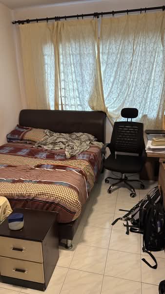 721 Jurong West Avenue 5, 721 Jurong West Avenue 5, 3 Bedrooms, 1,302 sqft, HDB Flat For Sale, by Sk Mani, 500184134 - Bedroom - PropertyGuru.com.sg