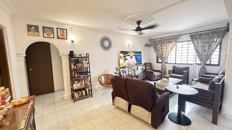 721 Jurong West Avenue 5, 721 Jurong West Avenue 5, 3 Bedrooms, 1,302 sqft, HDB Flat For Sale, by Sk Mani, 500184134 - Living Room - PropertyGuru.com.sg
