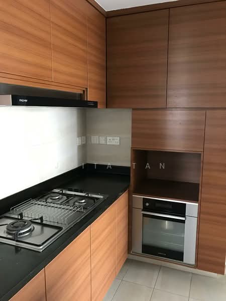 Kerrisdale, 36 Sturdee Road, Room Rental, 150 sqft, Condominium For Rent, by Juita Tan, 500184137 - Kitchen - PropertyGuru.com.sg