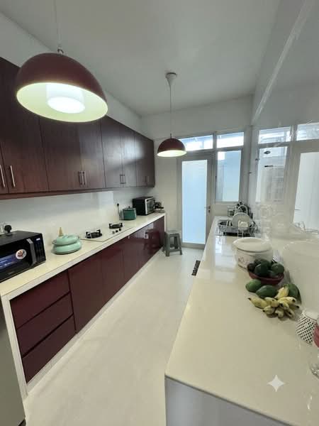 Loyang Villas, Loyang Rise, 5 Bedrooms, 3,200 sqft, Corner Terrace For Sale, by Jamie Teoh, 500184138 - Kitchen - PropertyGuru.com.sg