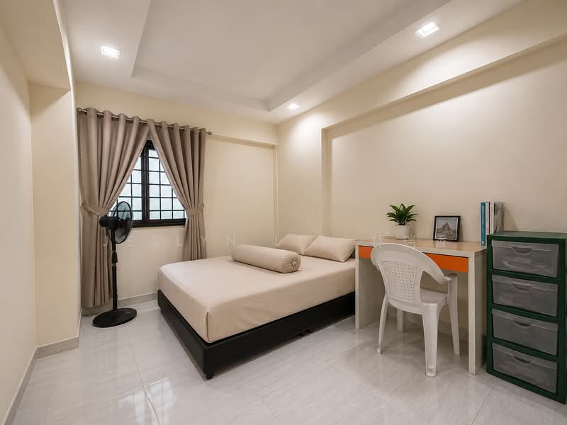 317 Sembawang Vista, 317 Sembawang Vista, Sembawang / Yishun, 3 Bedrooms, 1,087 sqft, HDB Flat For Sale, by Jeslyn Lim 林瑞香, 500184141 - Bedroom - PropertyGuru.com.sg