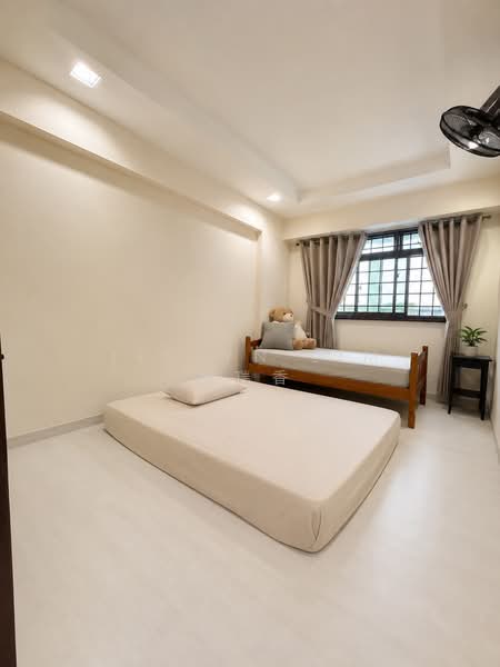 317 Sembawang Vista, 317 Sembawang Vista, Sembawang / Yishun, 3 Bedrooms, 1,087 sqft, HDB Flat For Sale, by Jeslyn Lim 林瑞香, 500184141 - Bedroom - PropertyGuru.com.sg