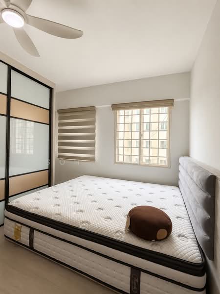 Melville Park, 26 Simei Street 1, 2 Bedrooms, 958 sqft, Apartment For Sale, by Soh Lionel, 500184156 - Bedroom - PropertyGuru.com.sg