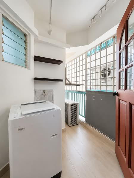 Melville Park, 26 Simei Street 1, 2 Bedrooms, 958 sqft, Apartment For Sale, by Soh Lionel, 500184156 - Balcony - PropertyGuru.com.sg