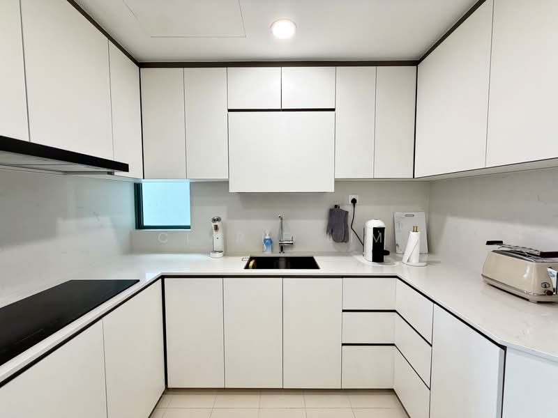 Mutiara View, 11 Jalan Mutiara, 3 Bedrooms, 1,141 sqft, Apartment For Sale, by Clarie Lim, 500184159 - Kitchen - PropertyGuru.com.sg