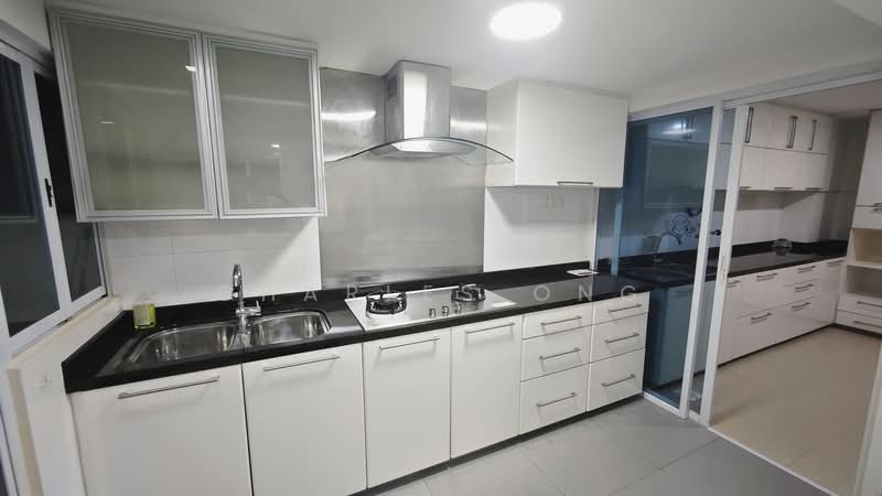 9 jambol place, Near Jalan Mat Jambol, Room Rental, 90 sqft, Terraced House For Rent, by Charles Ong, 500184161 - Kitchen - PropertyGuru.com.sg