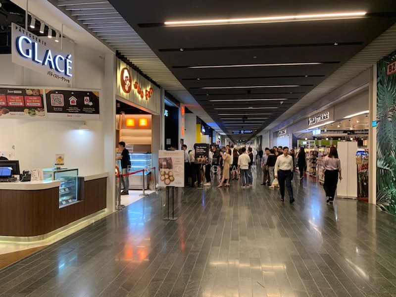 The Heart @ Marina One, 5 Straits View, 2,045 sqft, Mall Shop For Rent, by Eric Gan, 500184162 - Corridor - CommercialGuru.com.sg