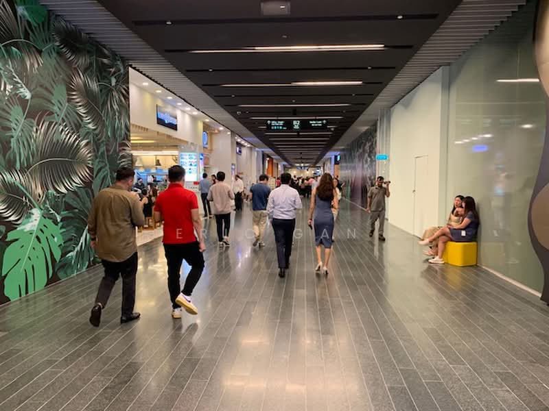 The Heart @ Marina One, 5 Straits View, 2,045 sqft, Mall Shop For Rent, by Eric Gan, 500184162 - Corridor - CommercialGuru.com.sg