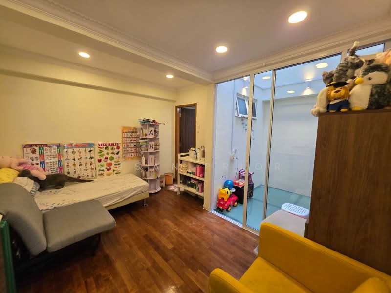 3 Bed 4 Bath Geylang For Families/ Coliving, Geylang Road Conservation House, 3 Bedrooms, 2,750 sqft, Conservation House For Rent, by Susan Prior, 500184166 - Interior - PropertyGuru.com.sg