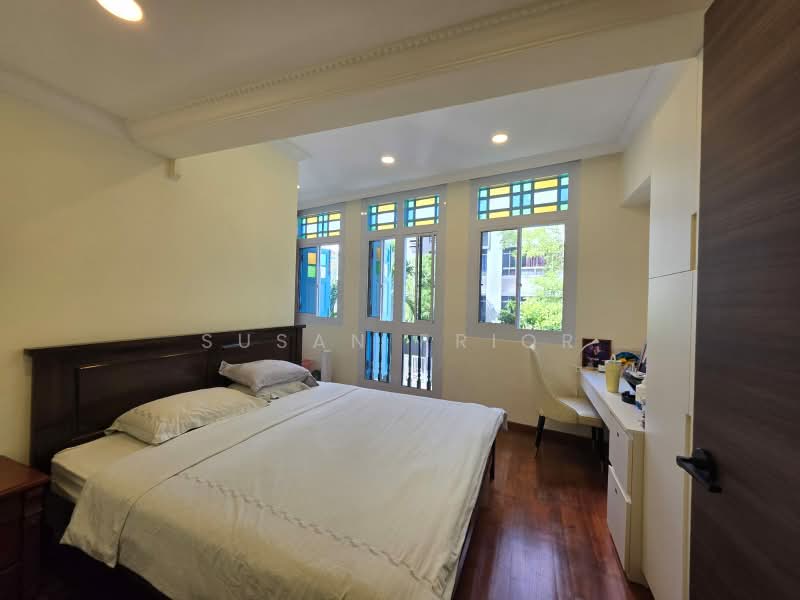 Fresh 3+1 Bed 4 Bath Geylang For Families Covered Parking, Geylang Road Conservation House, 3 Bedrooms, 2,750 sqft, Conservation House For Rent, by Susan Prior, 500184166 - Bedroom - PropertyGuru.com.sg