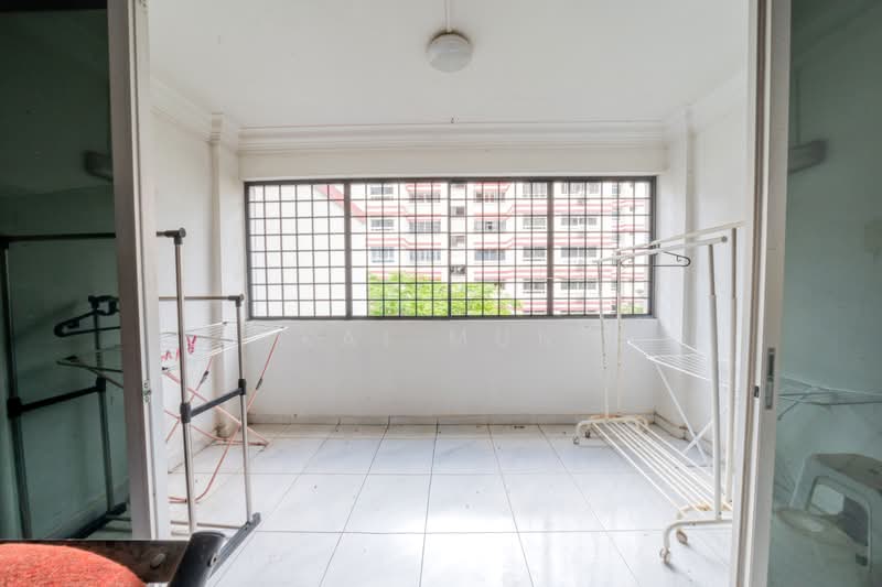 210 Pasir Ris Street 21, 210 Pasir Ris Street 21, 4 Bedrooms, 1,582 sqft, HDB Flat For Sale, by Kai Mun, 500184176 - Balcony - PropertyGuru.com.sg