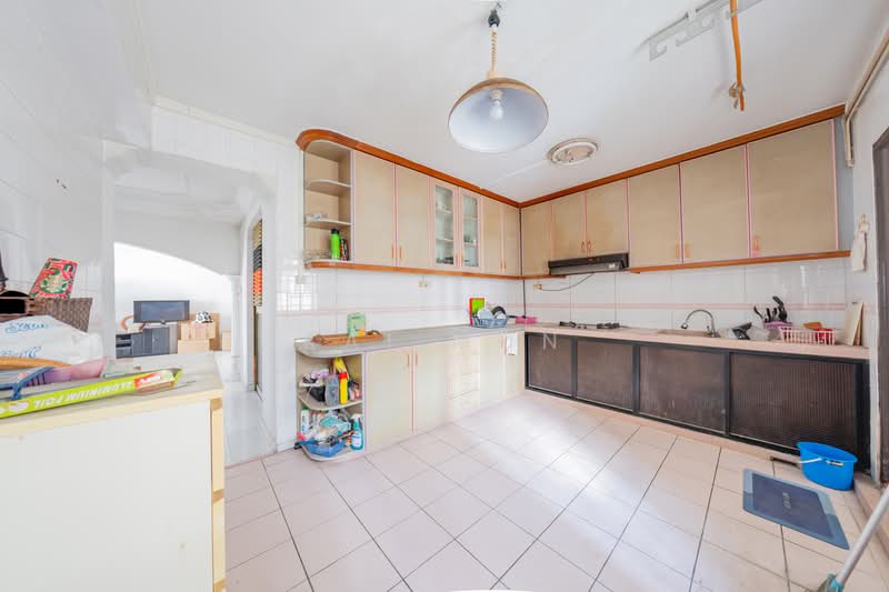 210 Pasir Ris Street 21, 210 Pasir Ris Street 21, 4 Bedrooms, 1,582 sqft, HDB Flat For Sale, by Kai Mun, 500184176 - Kitchen - PropertyGuru.com.sg