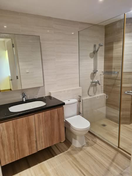 Beverly Hill, 61 Grange Road, 4 Bedrooms, 3,777 sqft, Condominium For Rent, by Ricky JS Foo, 500184179 - Bathroom - PropertyGuru.com.sg