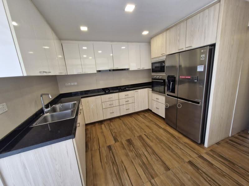 Beverly Hill, 61 Grange Road, Tanglin / Holland / Bukit Timah, 4 Bedrooms, 3,777 sqft, Condominium For Rent, by Ricky JS Foo, 500184179 - Kitchen - PropertyGuru.com.sg