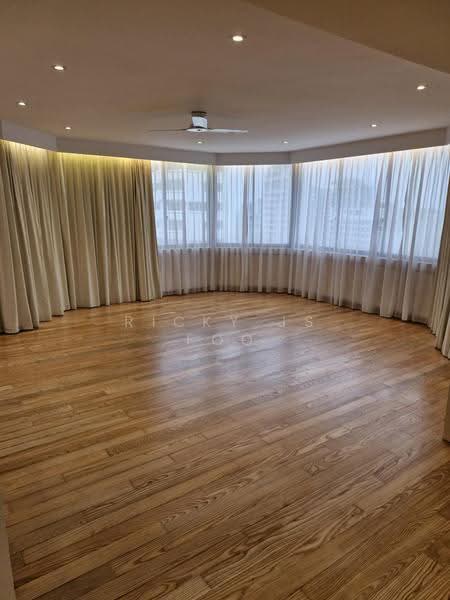 Beverly Hill, 61 Grange Road, Tanglin / Holland / Bukit Timah, 4 Bedrooms, 3,777 sqft, Condominium For Rent, by Ricky JS Foo, 500184179 - Master Bedroom - PropertyGuru.com.sg