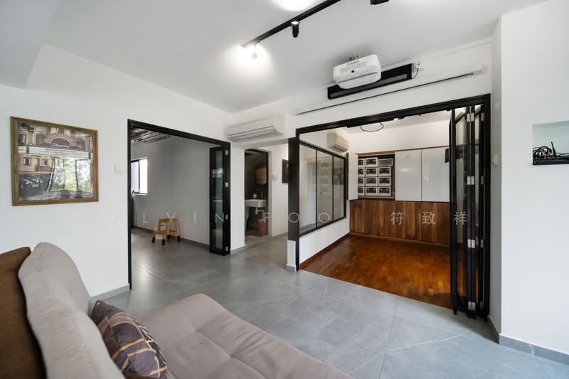 184 Stirling Road, 184 Stirling Road, 3 Bedrooms, 1,238 sqft, HDB Flat For Sale, by Calvin Foo 符致祥, 500184181 - Living Room - PropertyGuru.com.sg