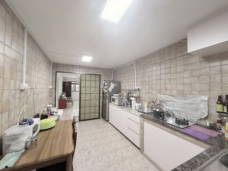 101 Woodlands Street 13, 101 Woodlands Street 13, 2 Bedrooms, 775 sqft, HDB Flat For Sale, by Tristan Ma Siu Yuen, 500184183 - Kitchen - PropertyGuru.com.sg