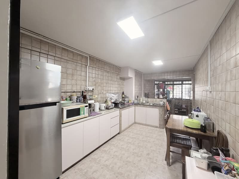 101 Woodlands Street 13, 101 Woodlands Street 13, 2 Bedrooms, 775 sqft, HDB Flat For Sale, by Tristan Ma Siu Yuen, 500184183 - Kitchen - PropertyGuru.com.sg