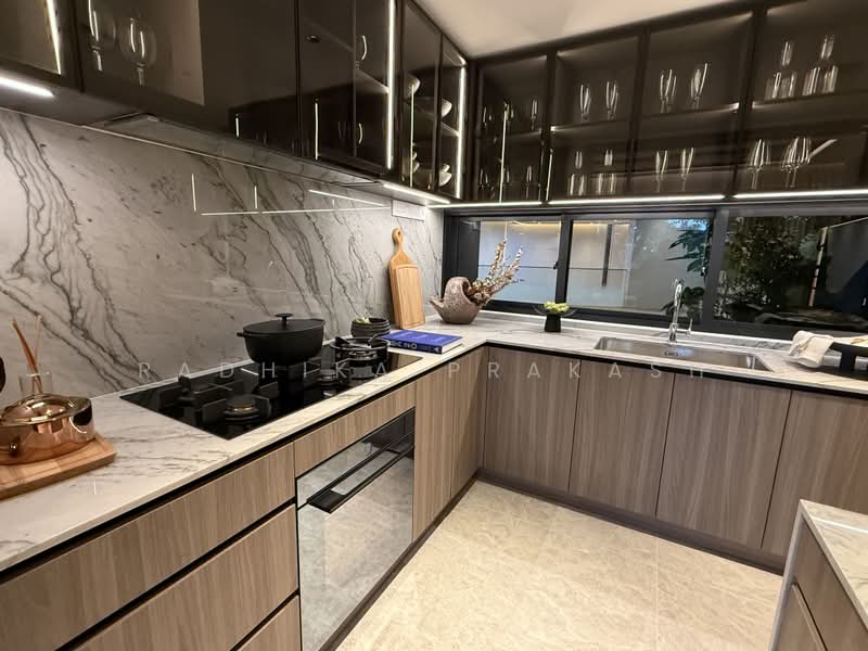 MEYER BLUE, 83 Meyer Road, 5 Bedrooms, 1,905 sqft, Condominium For Sale, by Radhika Prakash, 500184189 - Kitchen - PropertyGuru.com.sg