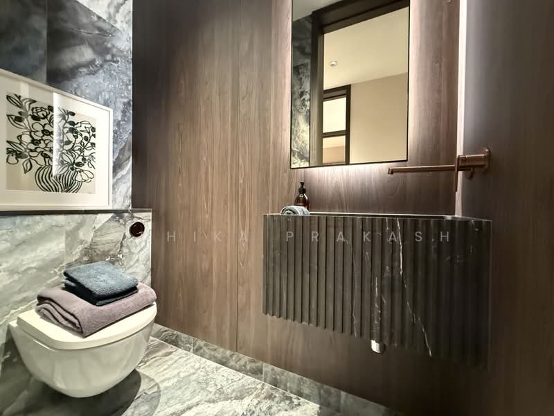 MEYER BLUE, 83 Meyer Road, 5 Bedrooms, 1,905 sqft, Condominium For Sale, by Radhika Prakash, 500184189 - Bathroom - PropertyGuru.com.sg