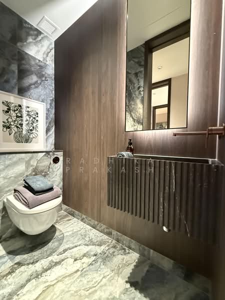 MEYER BLUE, 83 Meyer Road, 5 Bedrooms, 1,905 sqft, Condominium For Sale, by Radhika Prakash, 500184189 - Bathroom - PropertyGuru.com.sg