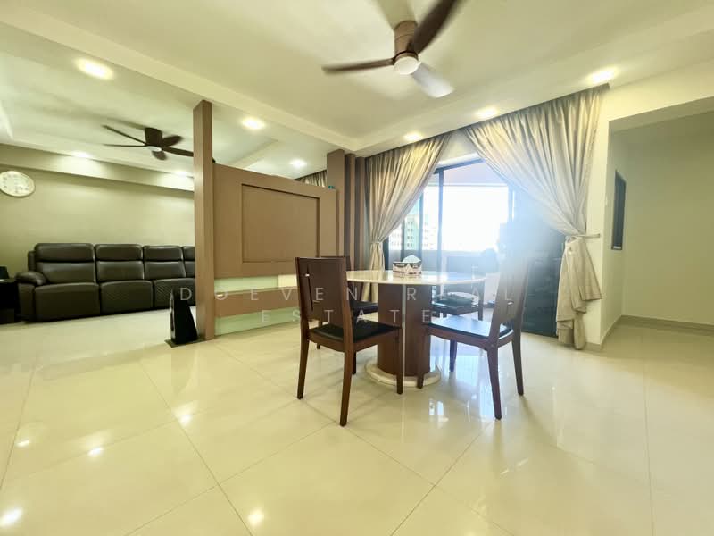 656C Jurong West Street 61, 656C Jurong West Street 61, 4 Bedrooms, 1,421 sqft, HDB Flat For Sale, by DOEVEN REAL ESTATE, 500184194 - Living Room - PropertyGuru.com.sg